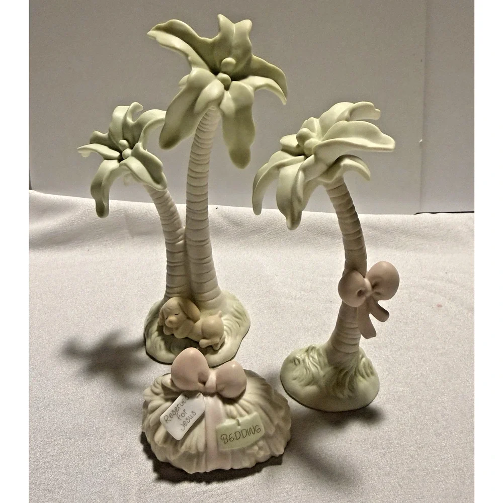 Precious Moments Nativity Hay Bail and Palm Trees #272582 Missing Baby Food